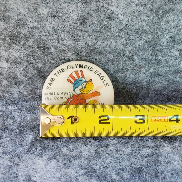 VTG 1984 Los Angeles Olympics Sam The Olympic Eagle Jumping Hurdle Pin Hologram - Picture 7 of 8